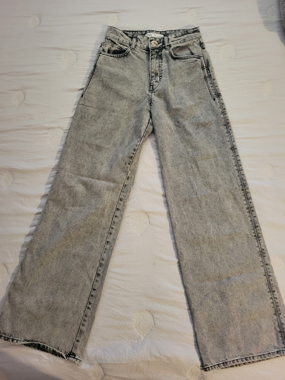 Zara Light Acid Washed Gray Wide-Leg Jeans, EUC, Size 4